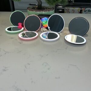 LED Rechargeable Compact Mirrors